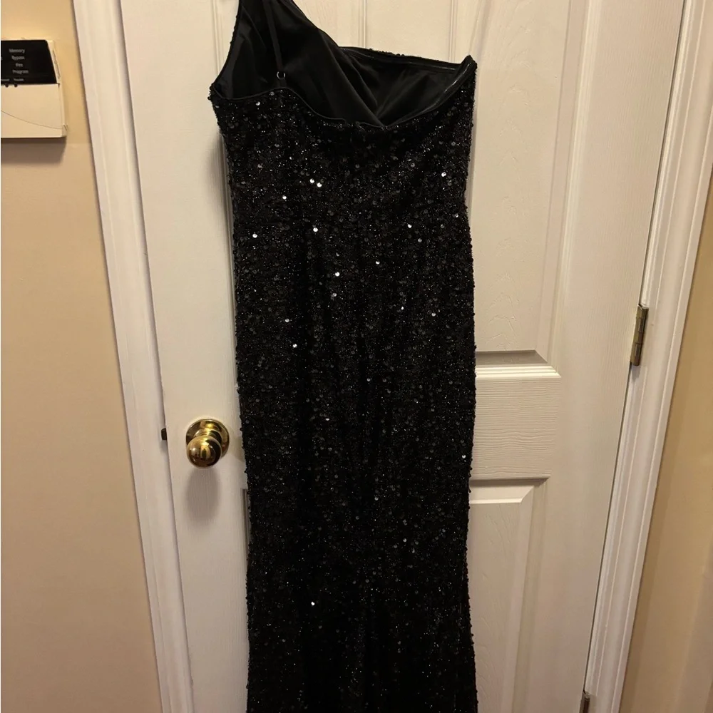 Elegant Black Sequin Evening Dress Thigh slit & Train Size Medium BNWOT - Picture 6 of 11
